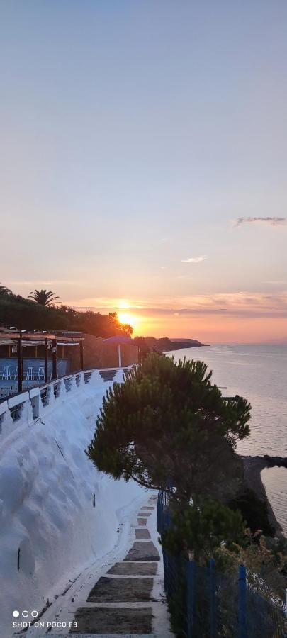 Koralli Beach Niforeika Exterior photo