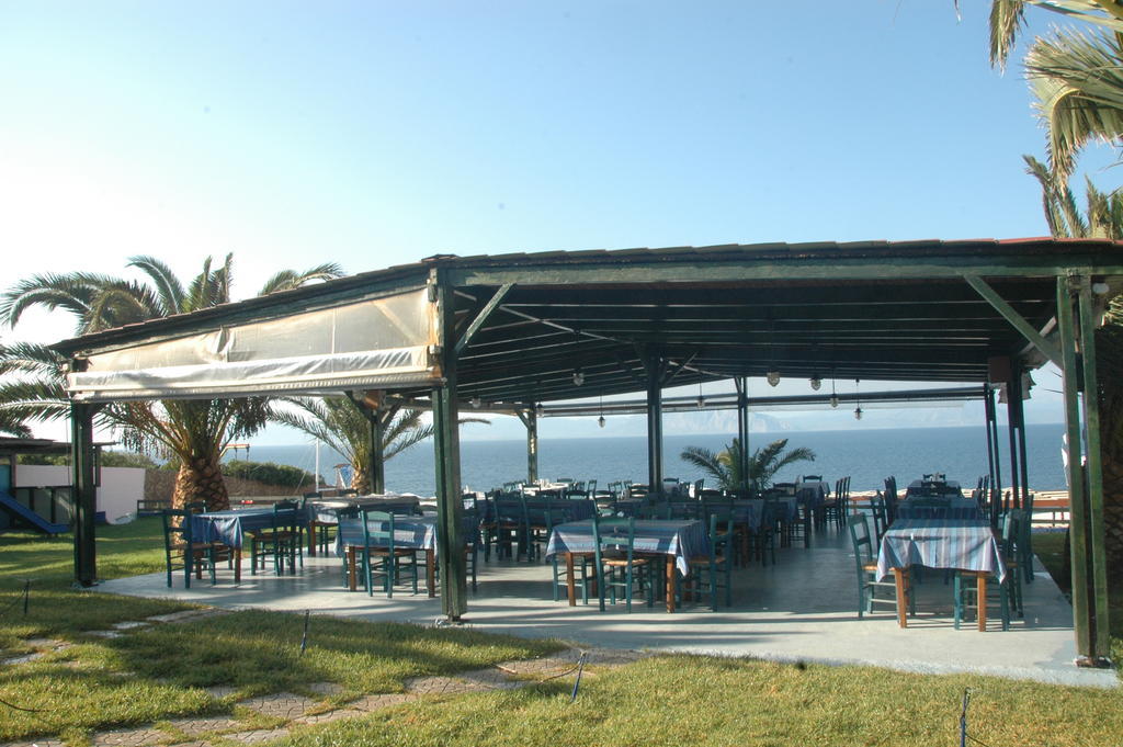 Koralli Beach Niforeika Exterior photo